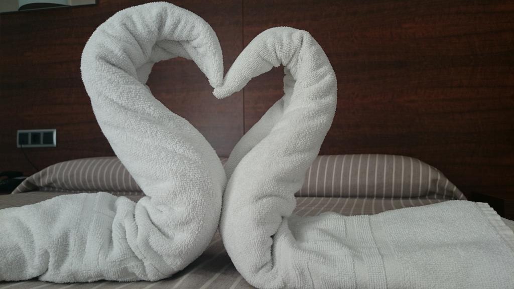 Double or Twin Room Hydromassage bathtub Spa Access,66016831:JPEG