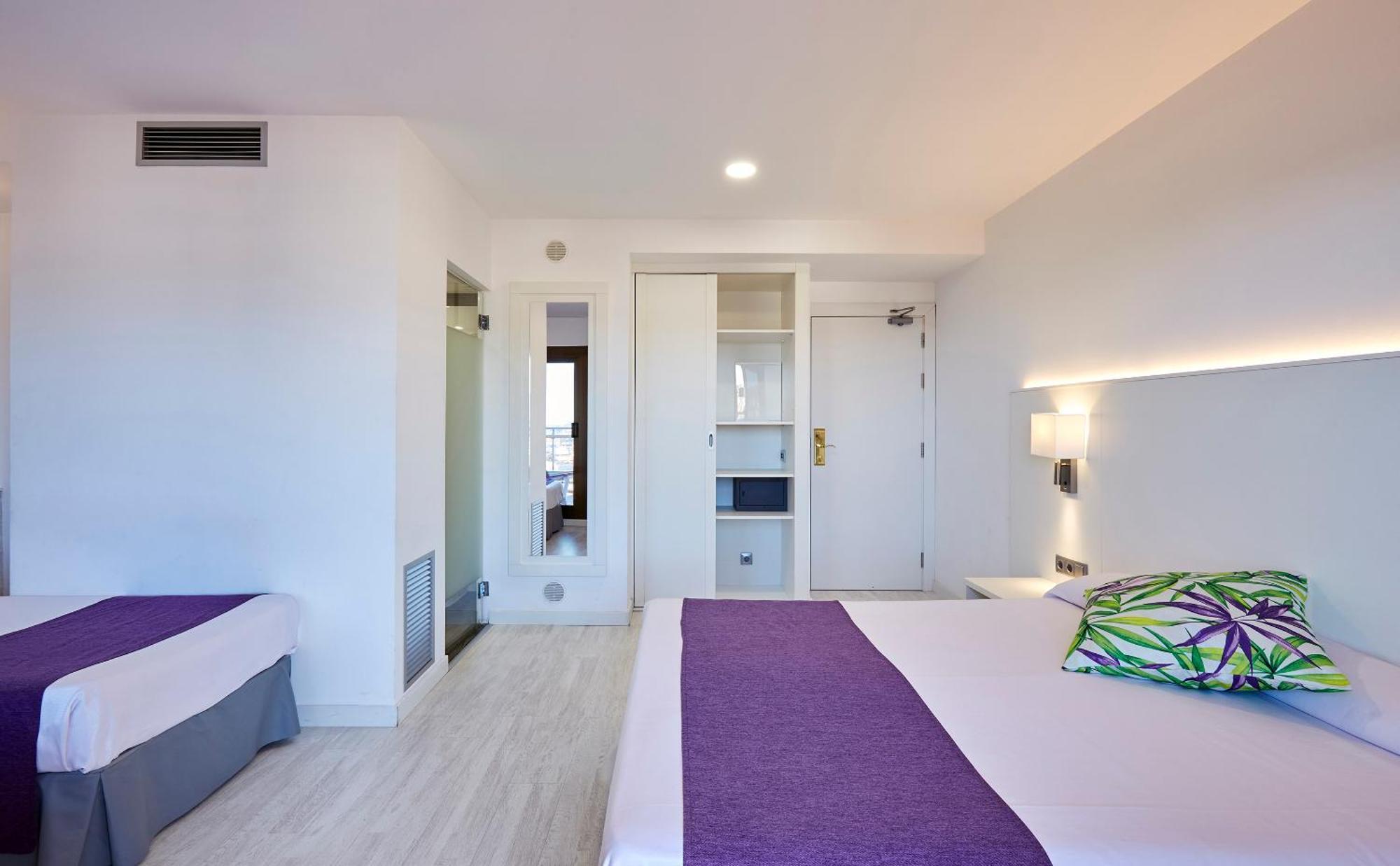 Superior Quadruple Room,1559625517:JPEG
