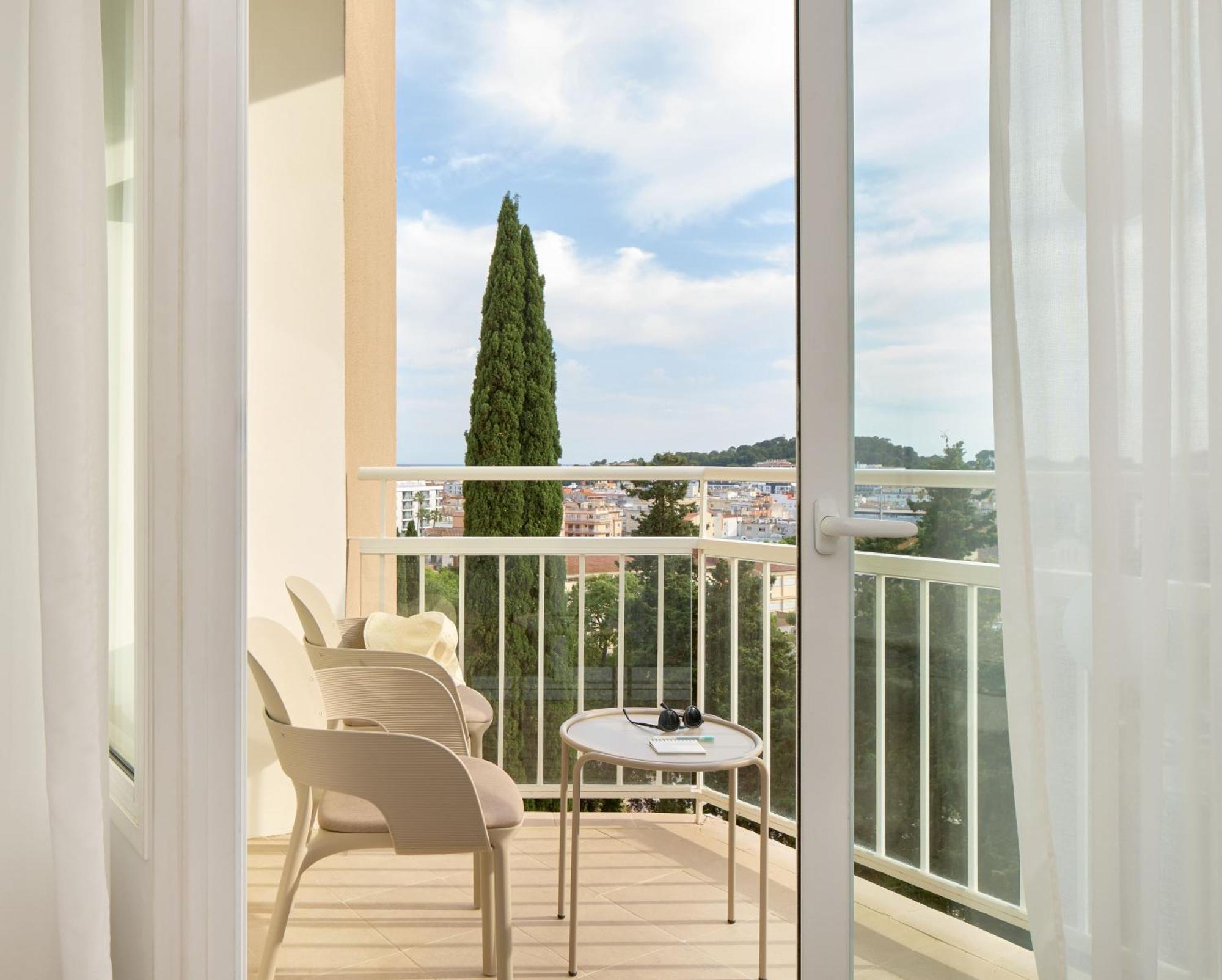 Premium Room Garden View