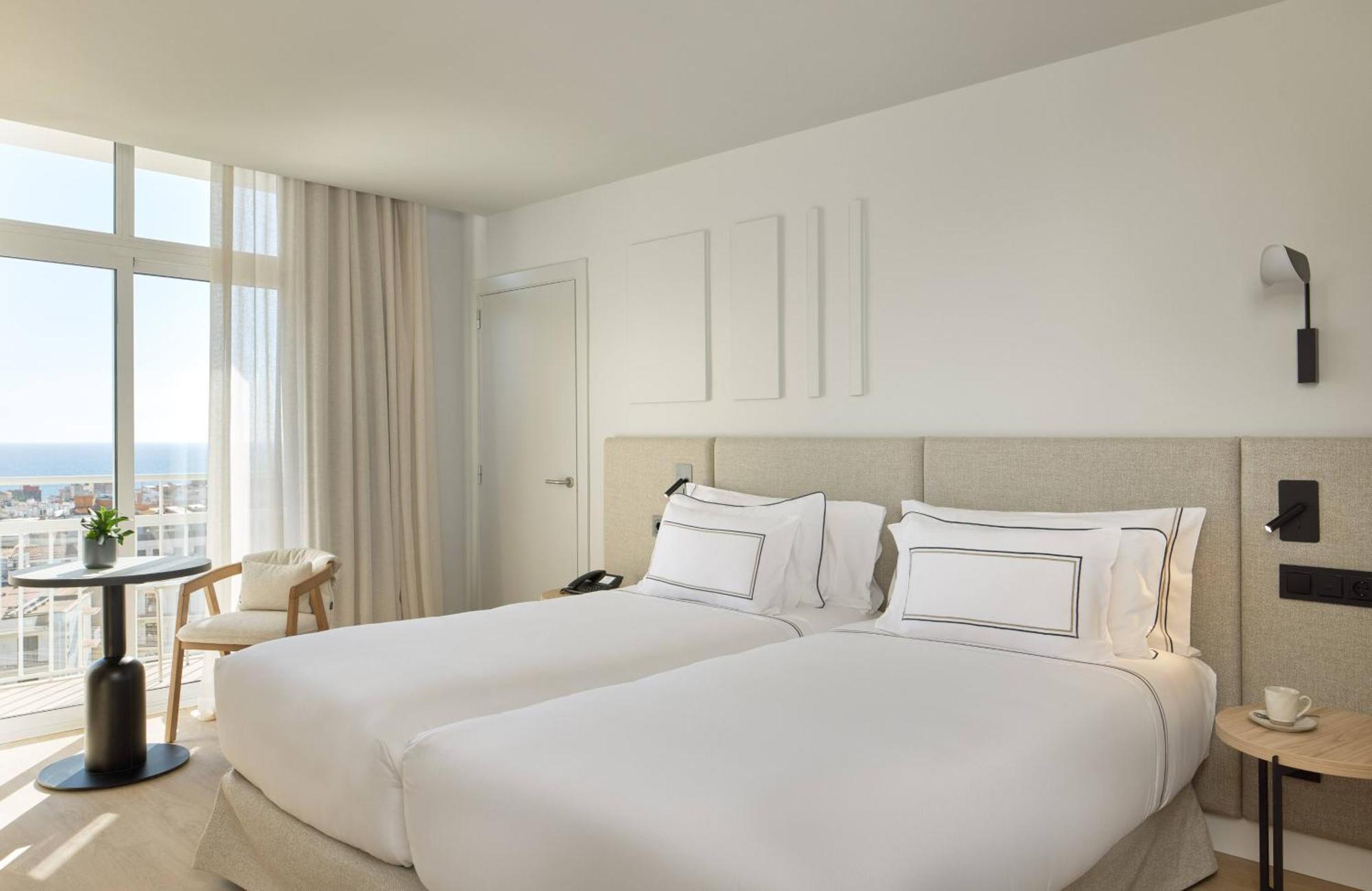 Supreme Room